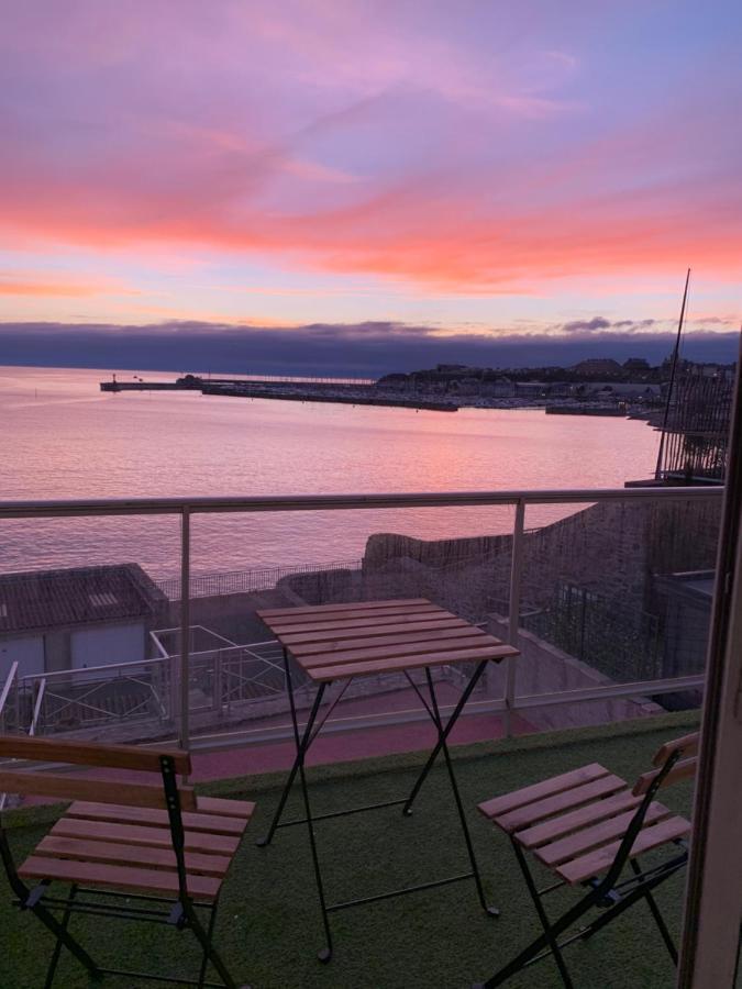 Un Balcon Sur La Mer, Acces Direct A La Plage Granville Dış mekan fotoğraf